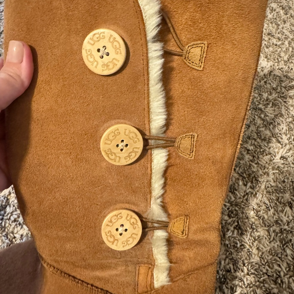 UGG Chestnut Button-Accent Winter Boots - image 5